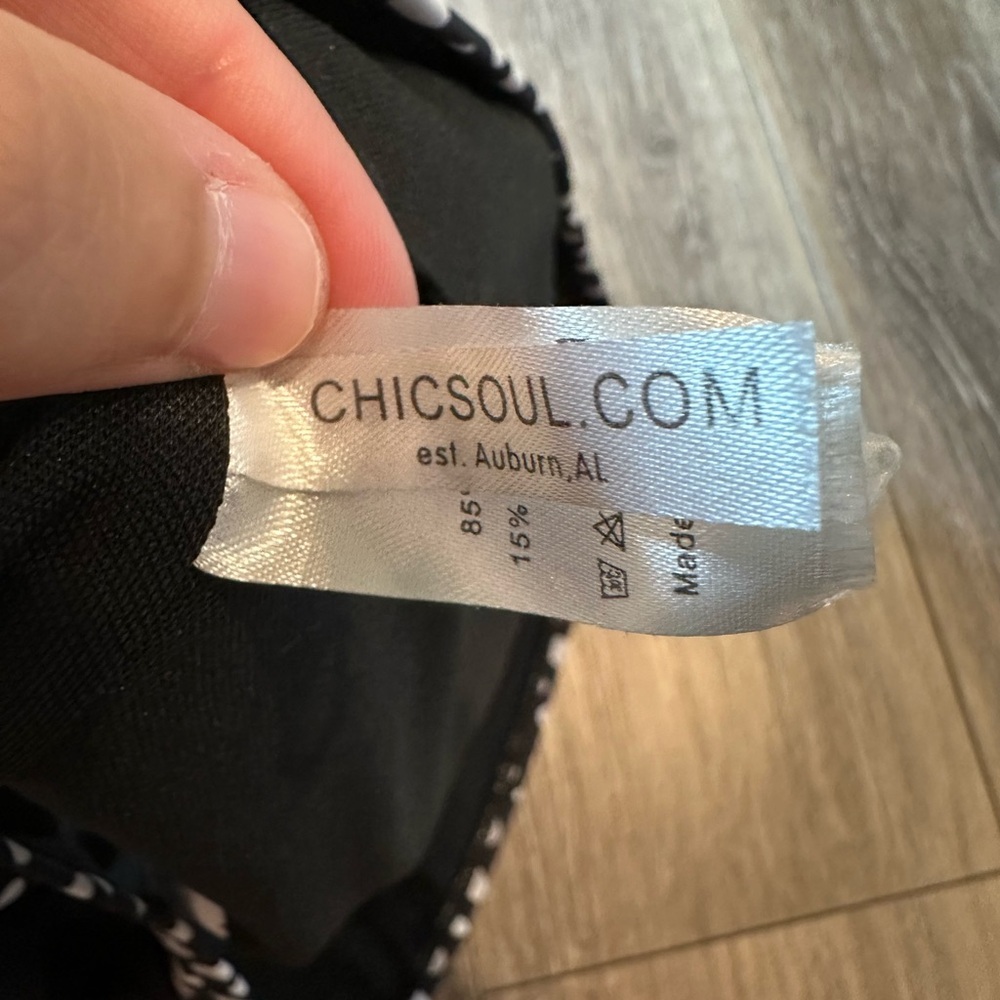 Chic Soul Bandeau Swim Top - Picture 2 of 3